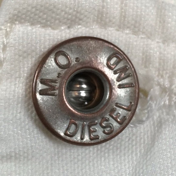 Diesel Only The Brave Women’s Wide Leg White Denim Distressed Jeans Size 28 - Picture 4 of 10